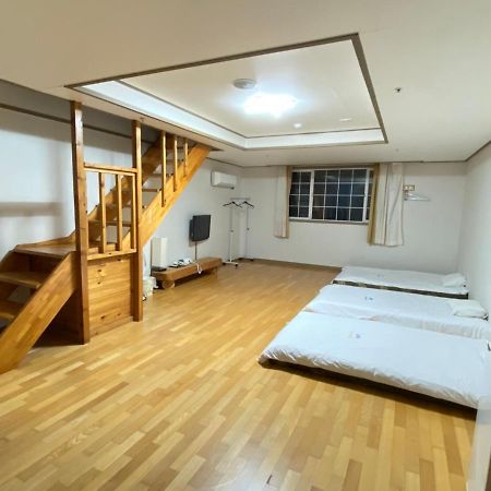 Arbon Youth Hostel & Resort Csedzsu Kültér fotó