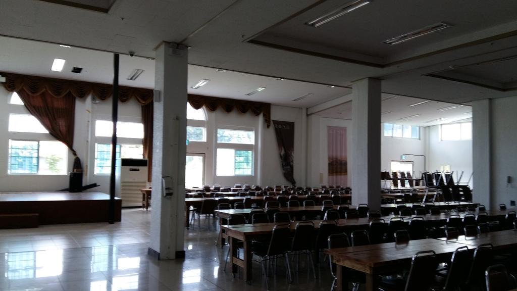 Arbon Youth Hostel & Resort Csedzsu Kültér fotó