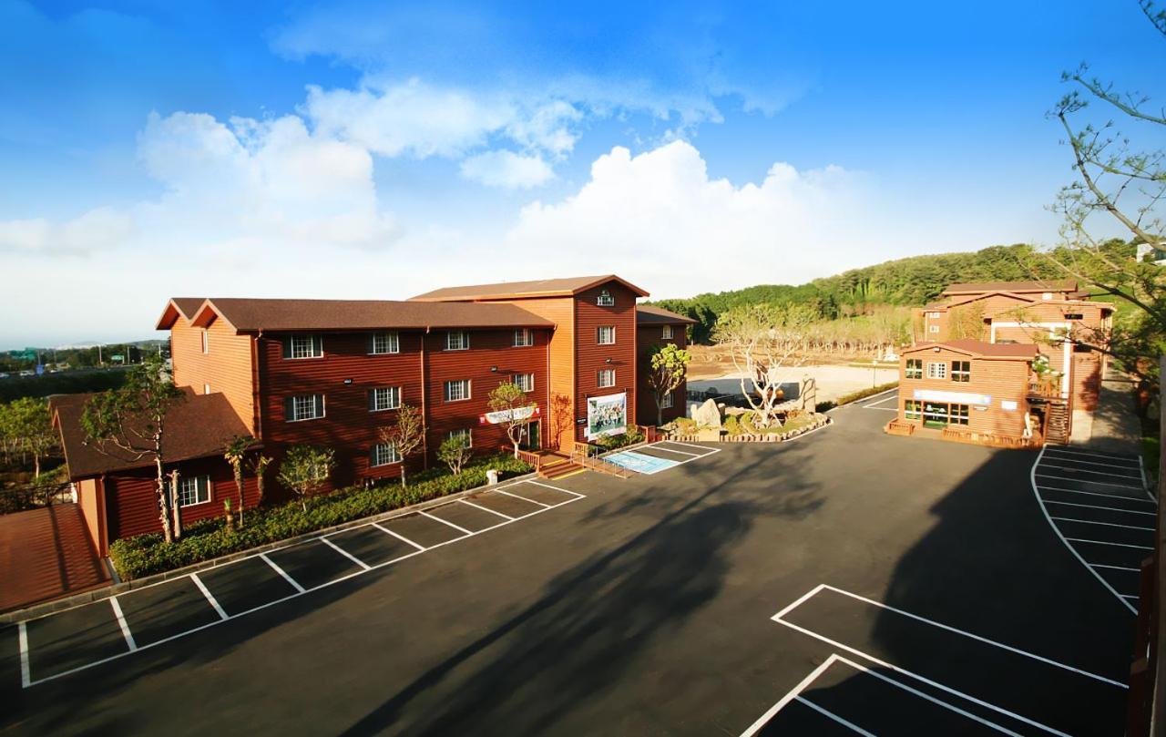 Arbon Youth Hostel & Resort Csedzsu Kültér fotó