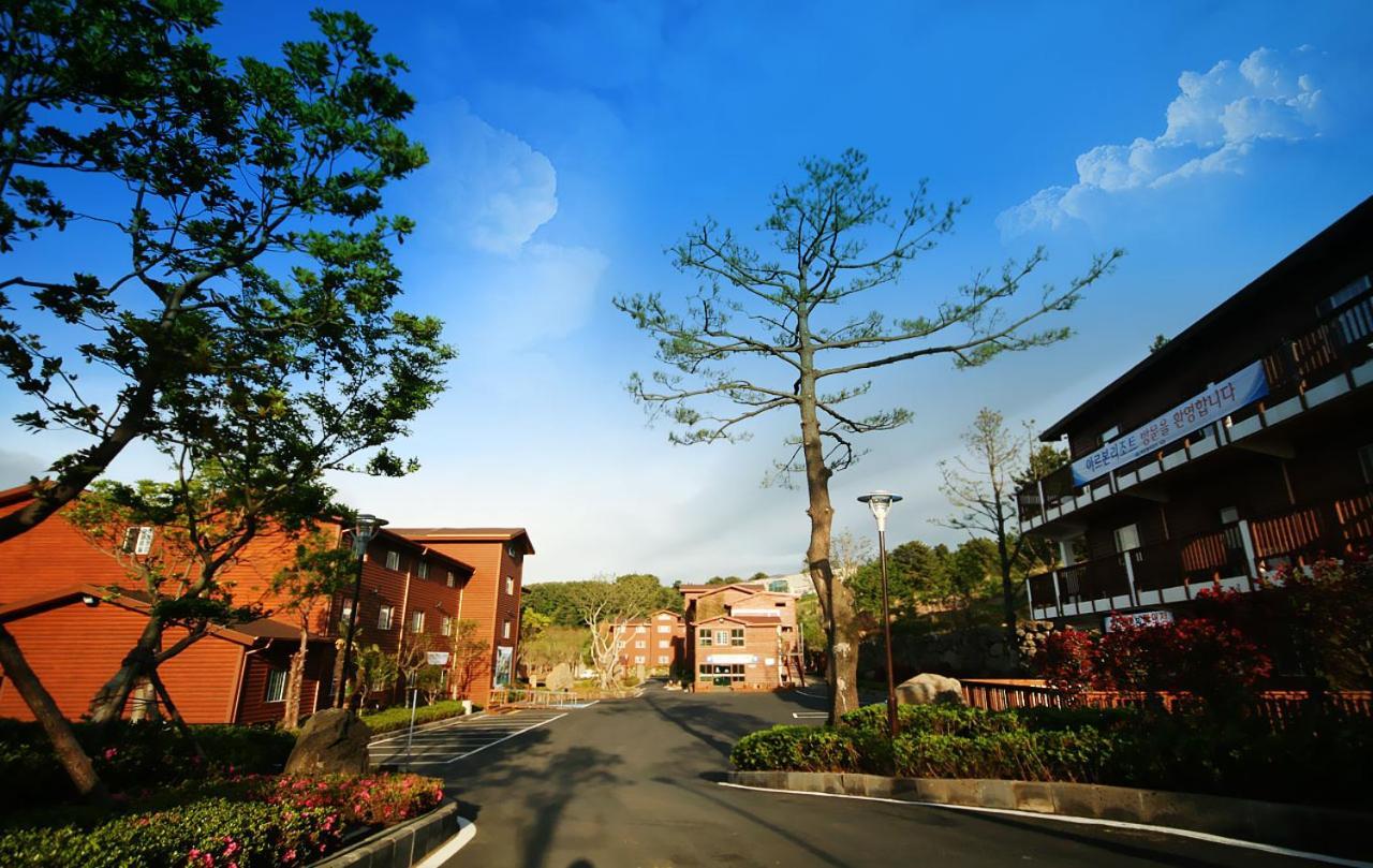 Arbon Youth Hostel & Resort Csedzsu Kültér fotó