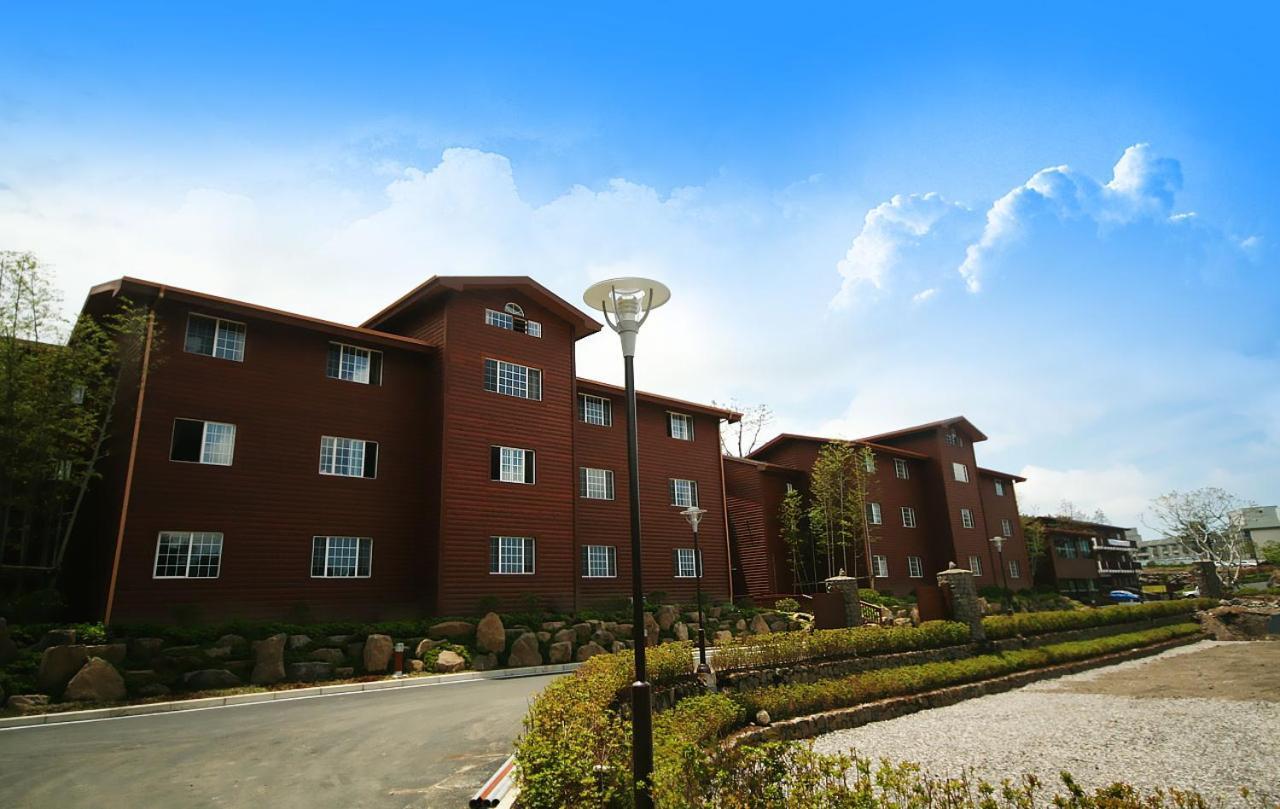 Arbon Youth Hostel & Resort Csedzsu Kültér fotó